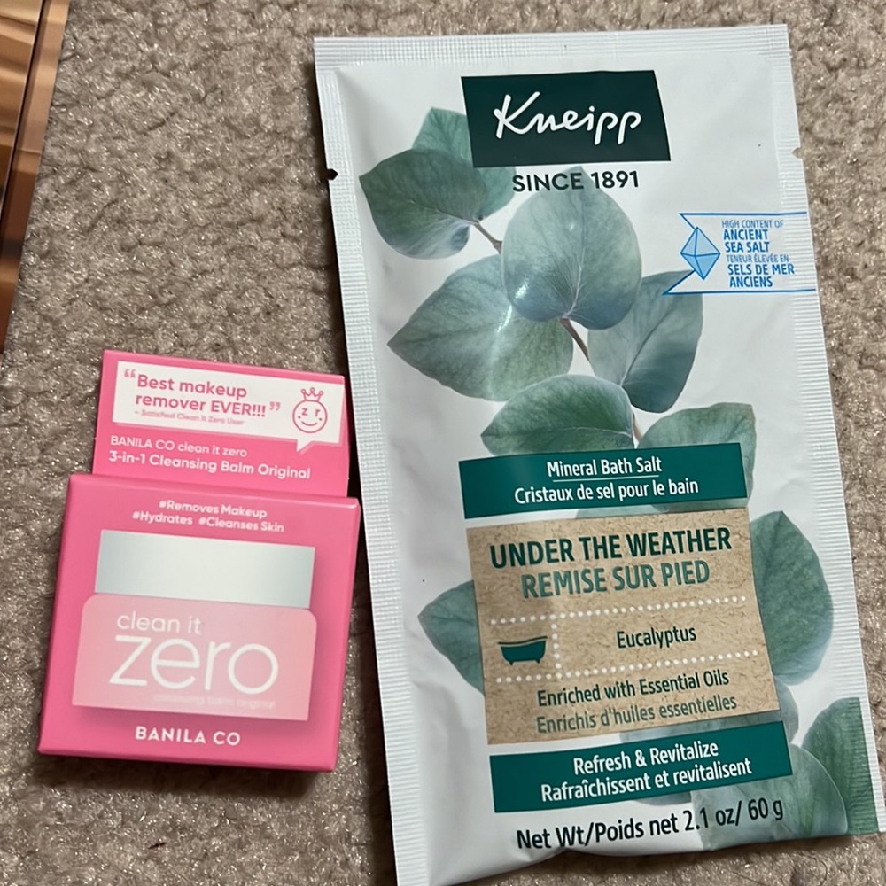 NWT 10pc Beauty Bundle - Picture 4 of 6
